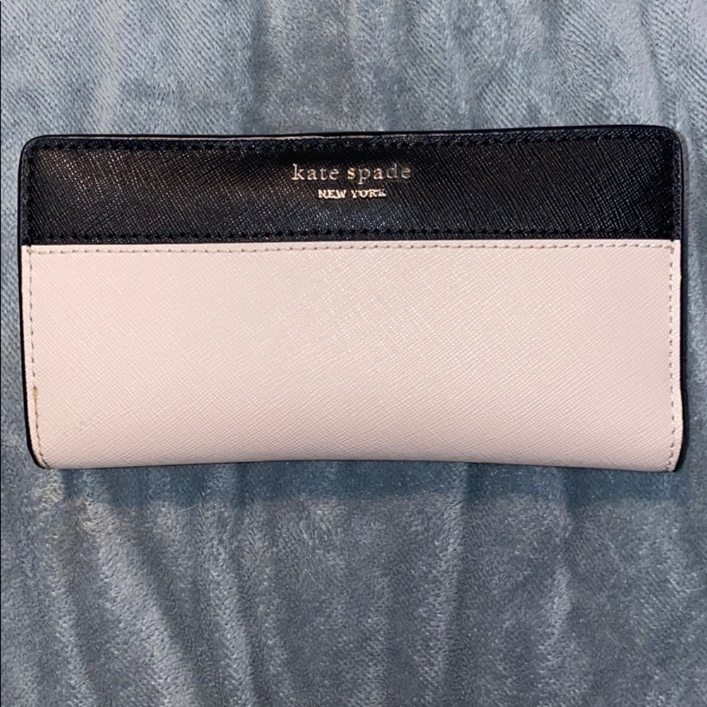 Kate Spade bifold wallet